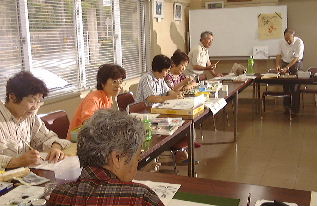 ���K���i